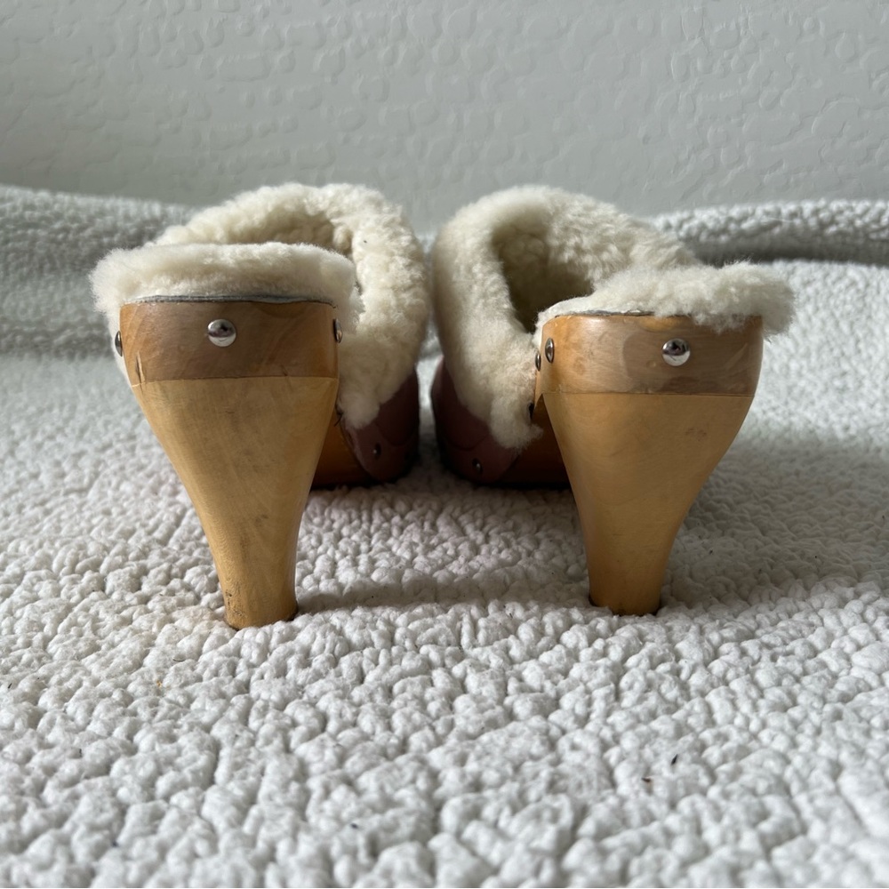 Emu Fleece Clogs - Picture 2 of 5